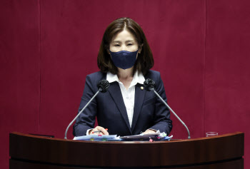 김미애 의원, 이준석 대표 향해 “‘尹 개고기’ 비유는 망언”