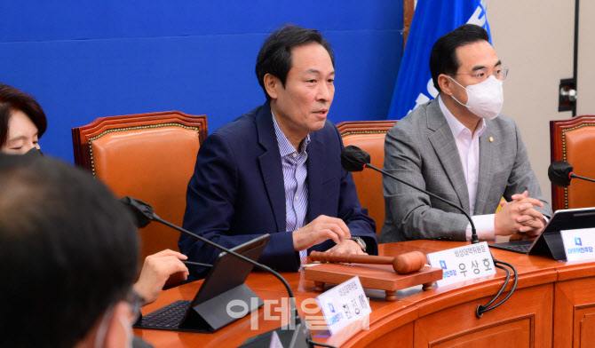 발언하는 우상호 더불어민주당 비대위원장                                                                                                                                                           