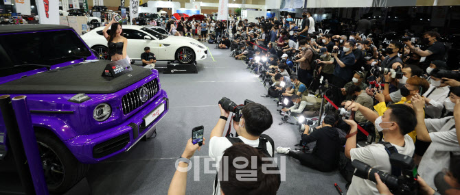 인파로 북적이는 '오토살롱위크'                                                                                                                                                          