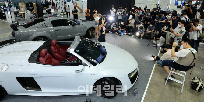 '2022 오토살롱위크'에 모여든 인파                                                                                                                                                       