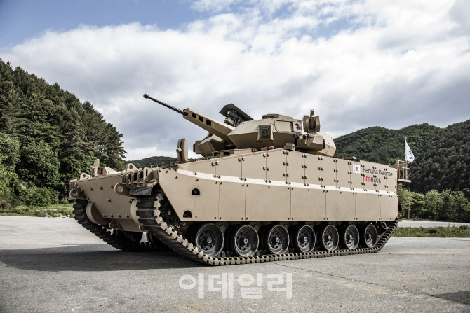 한화디펜스, 미래전 대비한 차세대 전투차량 5종 공개[DX코리아]                                                                                                                                            