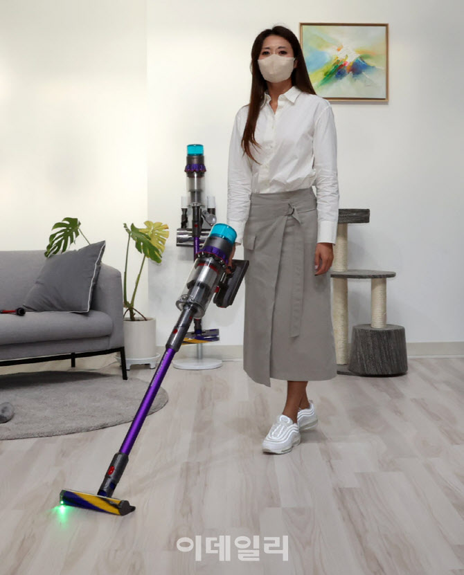 다이슨 Gen5 디텍트로 청소 편하게 하세요!                                                                                                                                                          