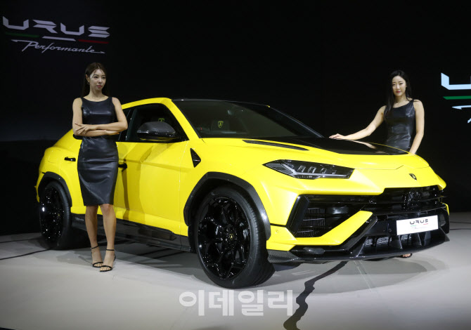 람보르기니 우루스 퍼포만테 출시                                                                                                                                                                  