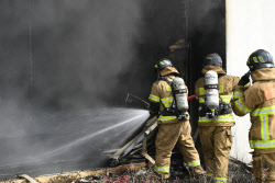현대아울렛 화재로 4명 사망...유통업계 1호 중대재해 처벌 받나