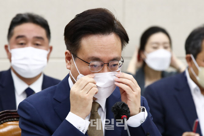 조규홍, '인사청문회 출석'                                                                                                                                                               