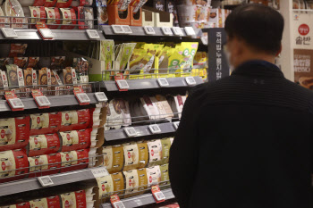 "가격 인상 철퇴" 식품·외식업계 수장들 줄줄이 국감장 간다