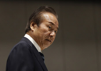 부패한 도쿄올림픽…"뇌물 스캔들, 한 사람이 세번째"