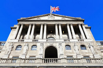 英중앙은행, 긴급 국채 매입 발표…양적긴축은 연기