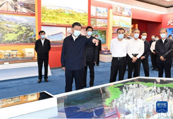 시진핑, 11일만에 공식석상 등장…장기집권 앞두고 건재 과시
