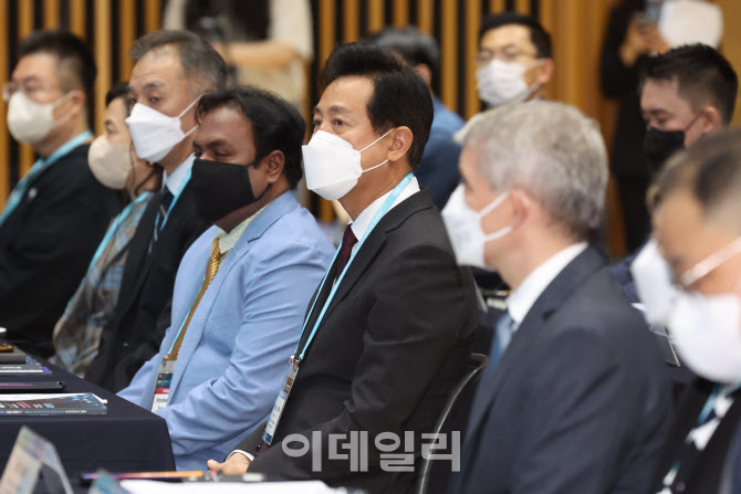 서울 바이오·의료 국제 콘퍼런스 참석한 오세훈 시장                                                                                                                                                