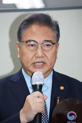 민주당, `박진 해임안 거절` 尹에 "민심 거역…마지막 기회 저버려"