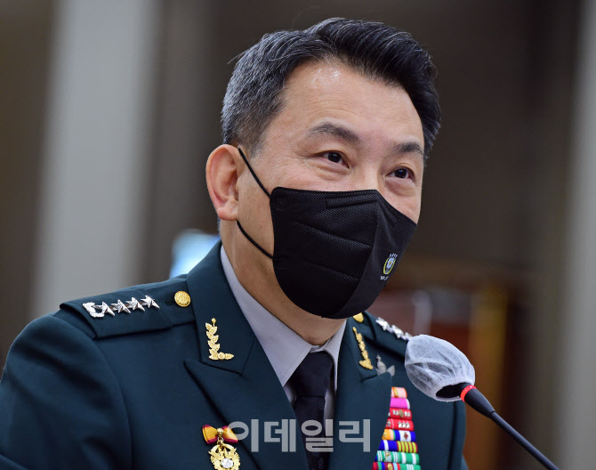 답변하는 김승겸 합참의장                                                                                                                                                                          