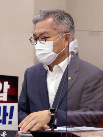 검찰, '채널A 사건' 최강욱 1심 무죄 불복해 항소