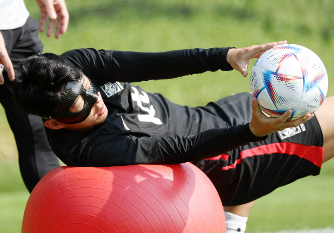  훈련하는 손흥민                                                                                                                                                                                  