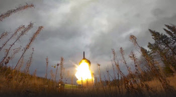英 국방부 "러시아, 미사일 고갈 정황..핵탄두 빼고 미사일 쏴"