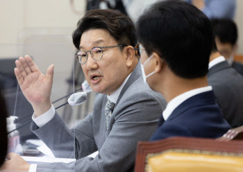 권성동 "업무개시명령, 노무현 정부서 도입…위헌적인가"