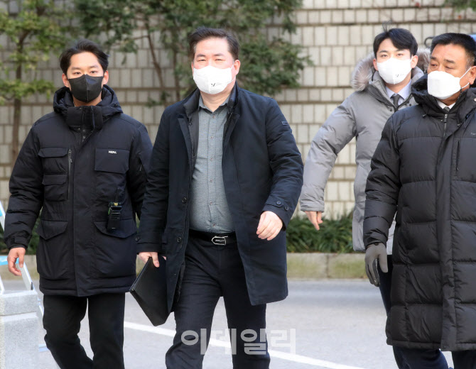  서울중앙지법 출석하는 유동규 전 본부장                                                                                                                                                           