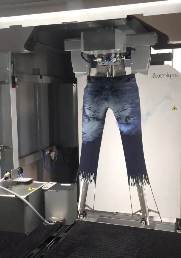 유니클로·아베크롬비 청바지 생산 韓기업…국내 시장 공략 - 뉴스 썸네일 이미지