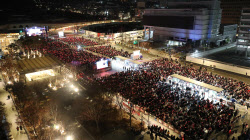 [포토]새벽 4시 경기에도 응원 펼치는 붉은악마