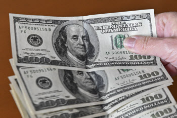“금융위기 예측 어려워졌다” 전세계 65조달러 숨겨진 부채