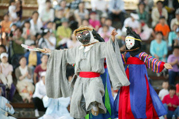 '양주별산대놀이' 포함한 한국 탈춤, 유네스코무형문화유산 등재