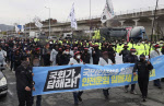 민주당, '안전운임제 3년 연장' 정부안 수용 "파업지속, 대승적 결단"