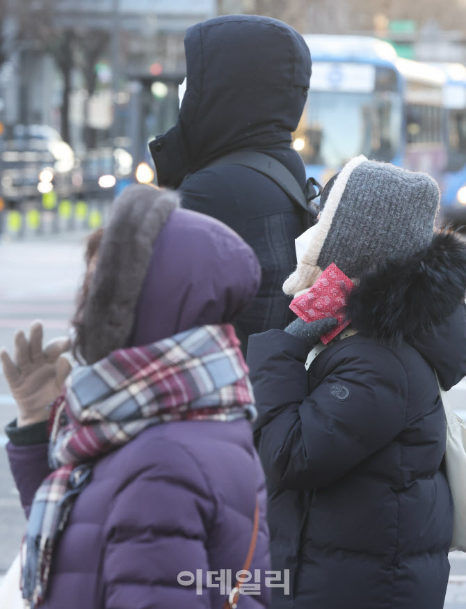 강추위에 핫팩은 필수                                                                                                                                                                              