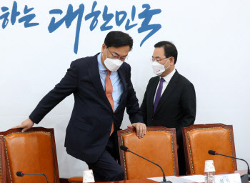 김동연 "난방비 폭등도 전 정부 탓, 尹정부 큰 걱정"