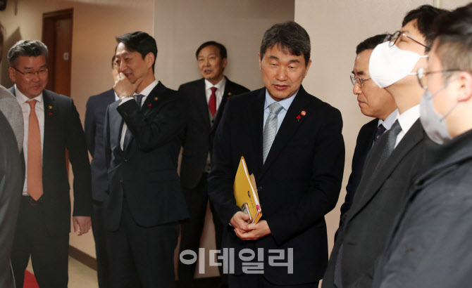  마스크 착용 의무 해제                                                                                                                                                                            