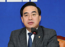 [포토]더불어민주당 최고위원회의에서 발언하는 박홍근                                                                                                                                                     