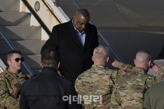 주한미군 영접받는 로이드 오스틴 美 국방장관                                                                                                                                                       