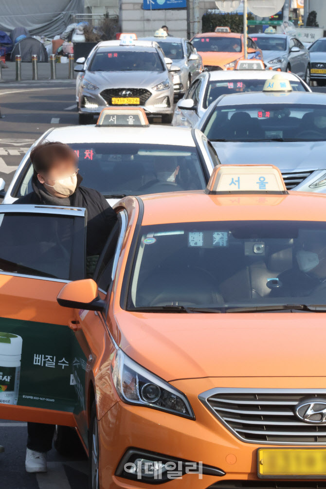 2월부터 중형택시 기본요금 4천800원으로 인상                                                                                                                                                       