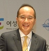 HUG 신임 사장에 박동영··낙하산 논란에 현안 산적 '첩첩산중'(종합)