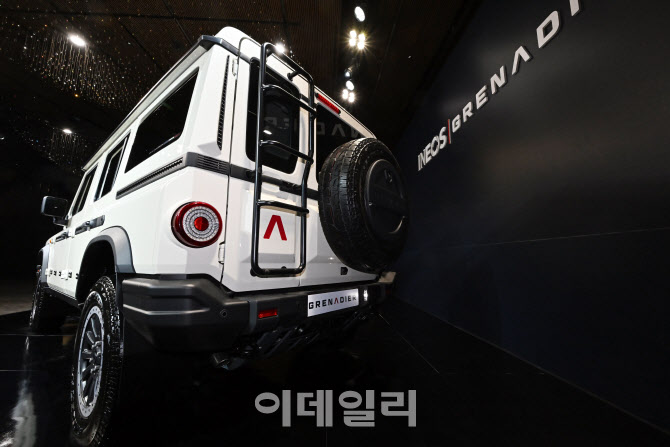 ‘이네오스 그레나디어’의 뒷모습                                                                                                                                                                  