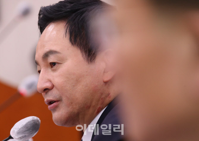 국토위 전체회의, '답변하는 원희룡'                                                                                                                                                      