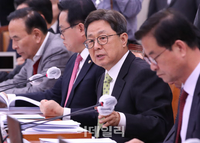 농해수위 전체회의, '발언하는 이달곤 의원'                                                                                                                                               