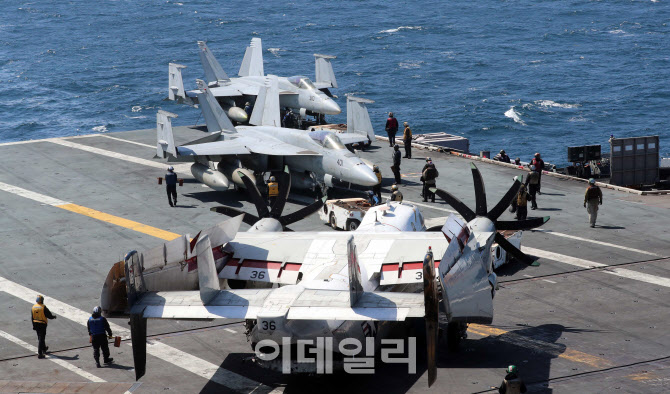 美 핵추진 항공모함 니미츠함                                                                                                                                                                       