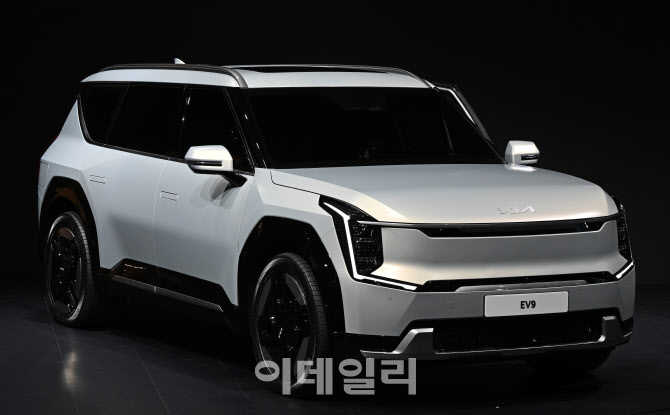 기아차 'EV9' 베일 벗었다                                                                                                                                                                
