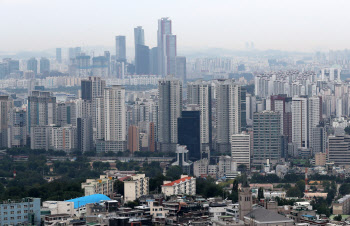 봄 이사철 수요에 서울 집값 낙폭 줄어[부동산 라운지]