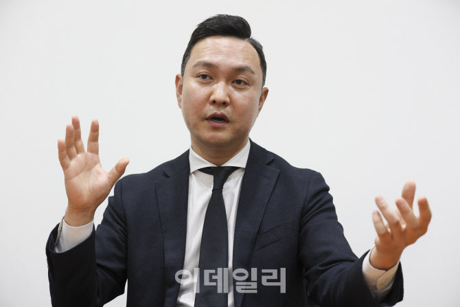 “2년 뒤 초고령사회…日처럼 시니어리빙 투자 뜬다”