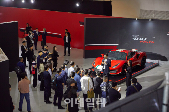 우니베르소 페라리, '총 22대의 상징적인 페라리 모델 전시'                                                                                                                                