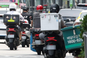 "라이더 교통사고 줄이자"…국토부, '배달업 안전교육 협의체' 개최