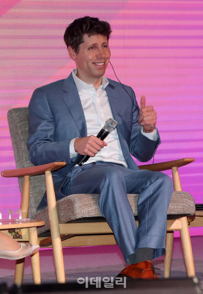  한국 방문한 샘 알트만 OpenAI 대표                                                                                                                                                                