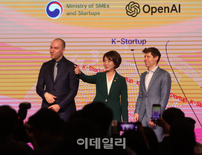  OpenAI 기념촬영                                                                                                                                                                                  
