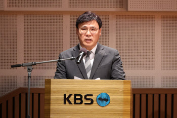"국민의 뜻" vs "치졸한 압박"…`KBS 수신료` 여야 공방전