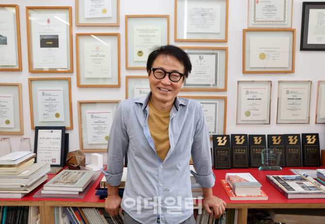"100년 뒤 서울, 녹지공원으로 강북·강남 이을 수 있다"