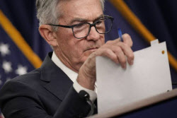 '고금리 장기화' 예고한 9월 FOMC…환율 1330원 중반대 테스트[외환브리핑]