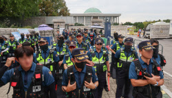 `이재명 체포안 가결`에 지지자들 국회 진입 시도…곳곳서 충돌
