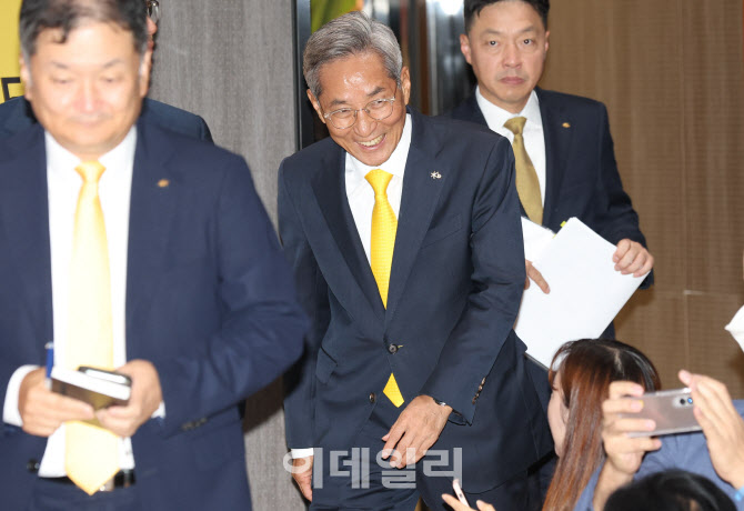 기자간담회 참석한 윤종규 KB금융지주 회장                                                                                                                                                          