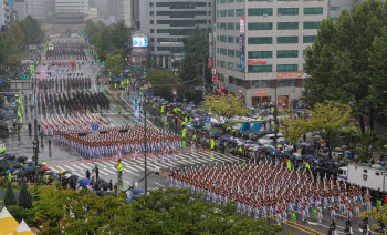 주한미군과 강력한 한미동맹 과시…고위력 '현무' 미사일 등 위용